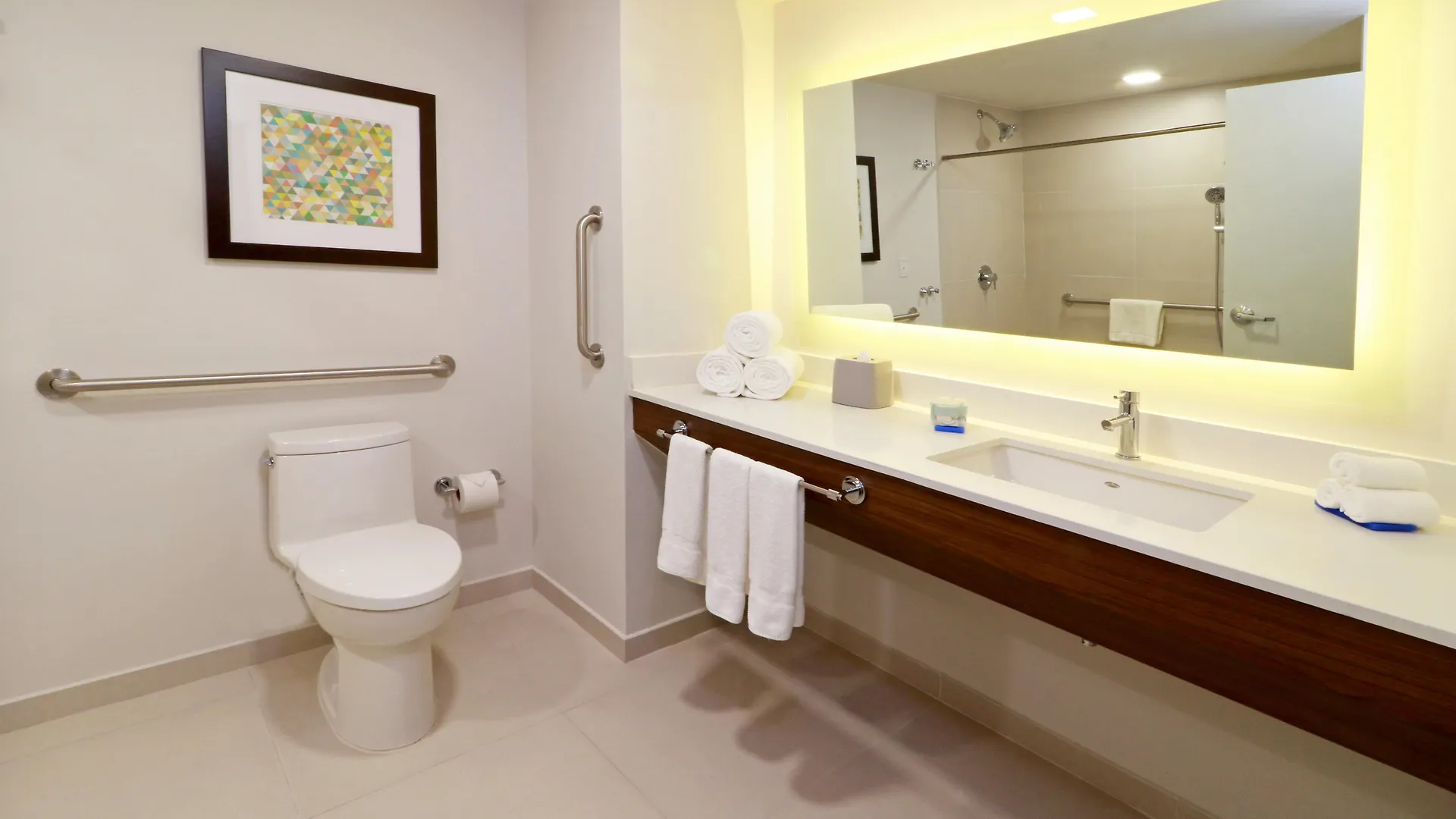 Holiday Inn Express & Suites - Playa Del Carmen By Ihg Hotel